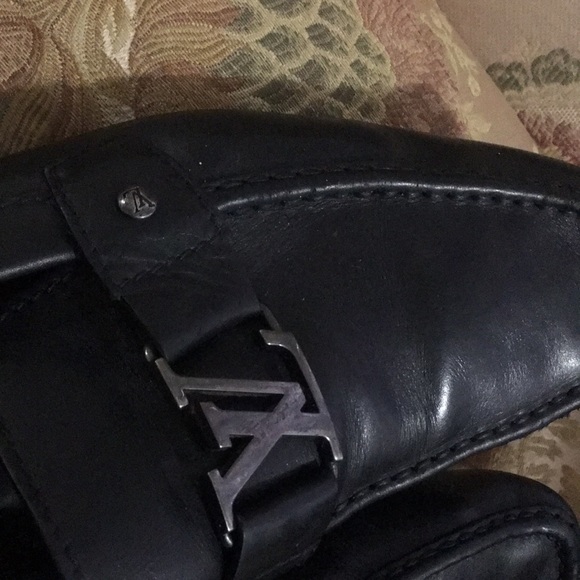 Authentic used LV men leather shoes - Picture 2 of 12